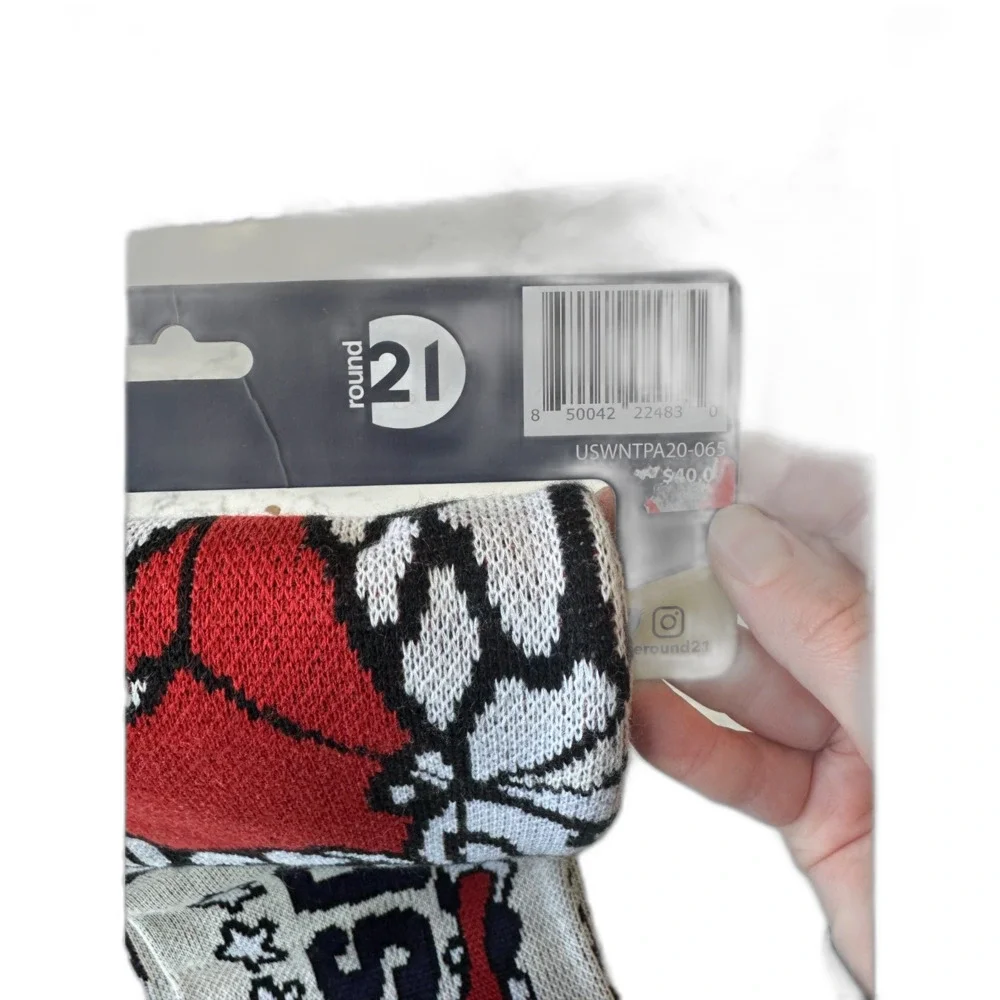 Round21 uswnt scarf